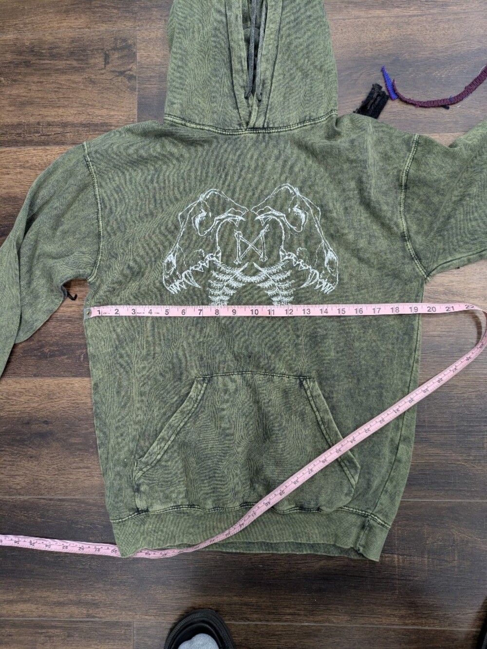 sovrin Hoodie Green Graphic Hooded Sweatshirt with White Skull Print